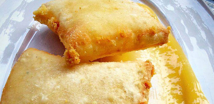 turopitakia me xaloumi kai krema lemoniou top